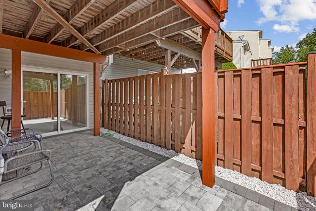 5185 BALLYCASTLE CIR, Alexandria, VA 22315