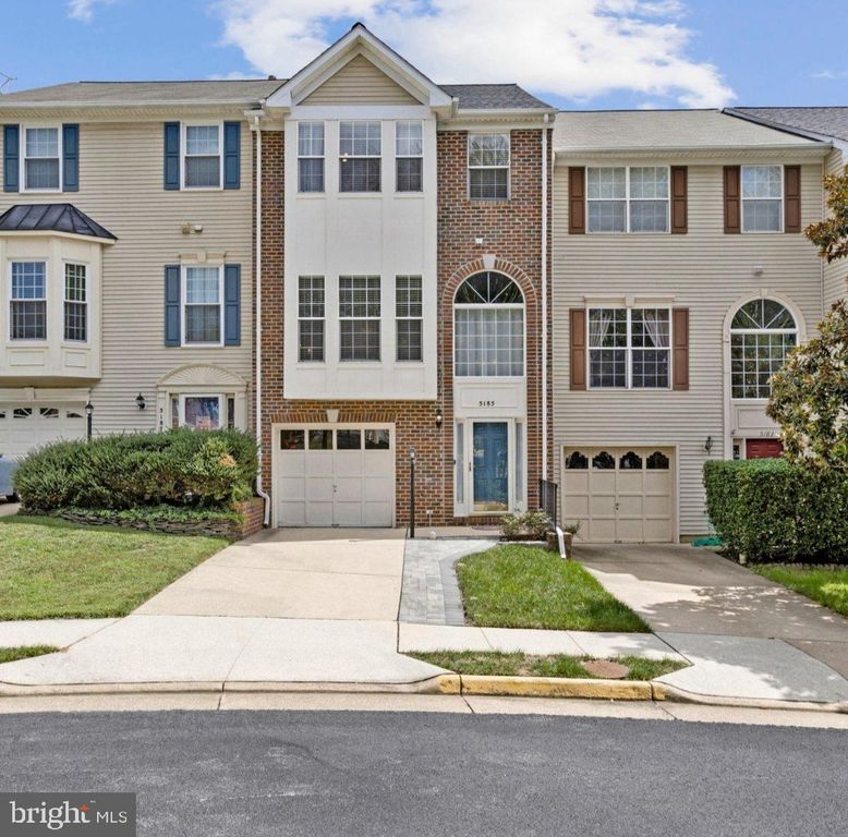 5185 BALLYCASTLE CIR, Alexandria, VA 22315