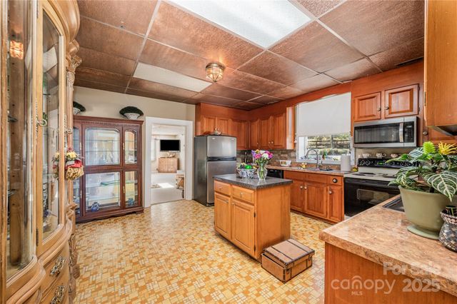 4833 Casar Road, Lawndale, NC 28090