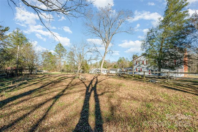 4833 Casar Road, Lawndale, NC 28090