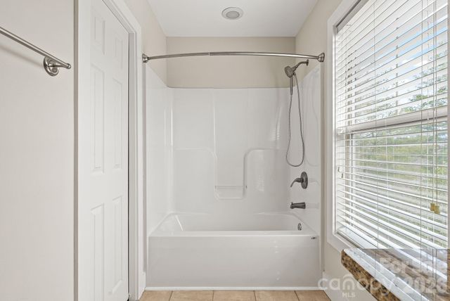 8 Thurland Avenue, Asheville, NC 28803