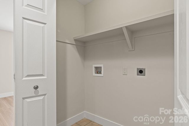 8 Thurland Avenue, Asheville, NC 28803