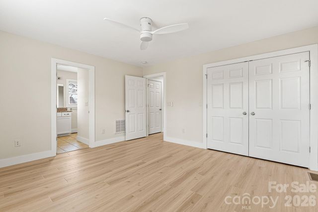 8 Thurland Avenue, Asheville, NC 28803