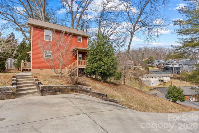 8 Thurland Avenue, Asheville, NC 28803