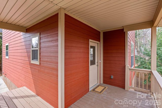 8 Thurland Avenue, Asheville, NC 28803