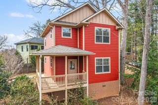 8 Thurland Avenue, Asheville, NC 28803