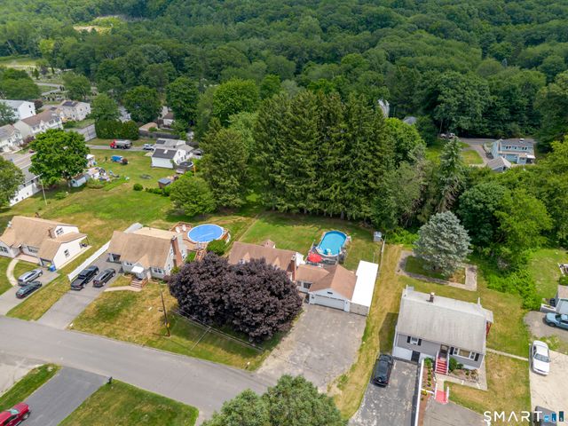 31 Holly Street, Waterbury, CT 06706