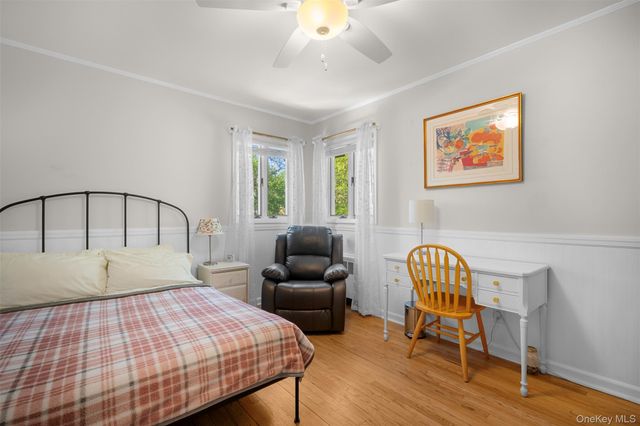 180 Radcliff Drive, East Norwich, NY 11732