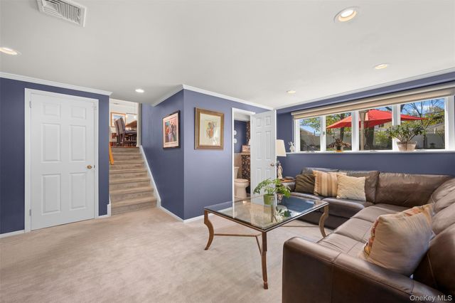 180 Radcliff Drive, East Norwich, NY 11732