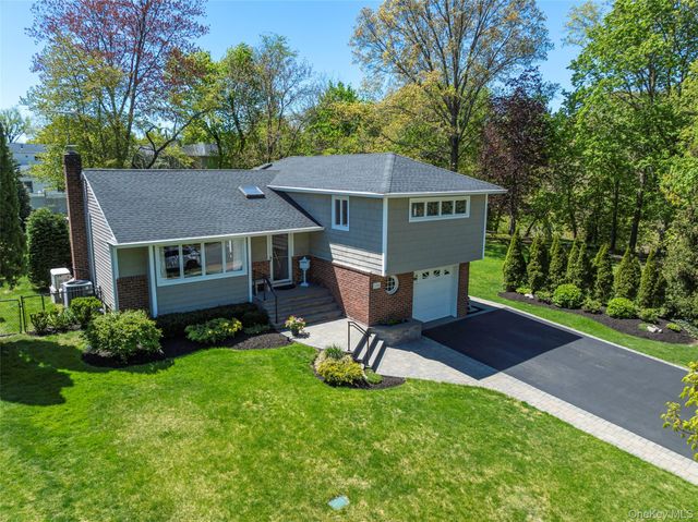 180 Radcliff Drive, East Norwich, NY 11732