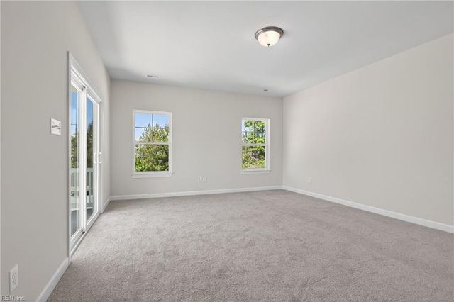 615 Commonwealth DR, Yorktown, VA 23693