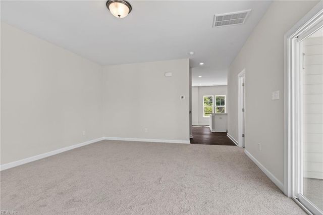 615 Commonwealth DR, Yorktown, VA 23693