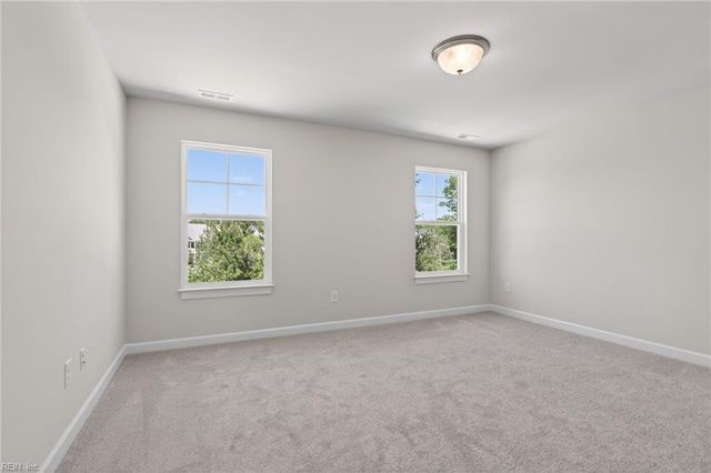 615 Commonwealth DR, Yorktown, VA 23693