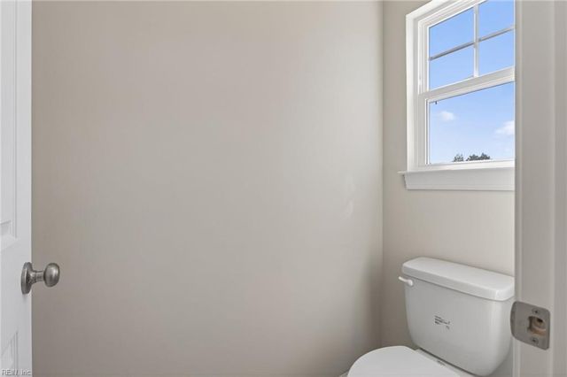 615 Commonwealth DR, Yorktown, VA 23693