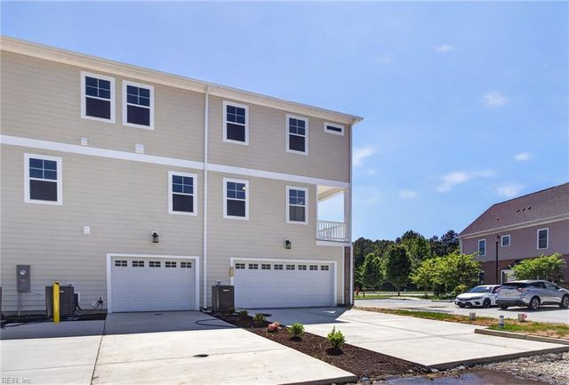 615 Commonwealth DR, Yorktown, VA 23693