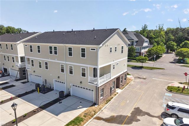615 Commonwealth DR, Yorktown, VA 23693