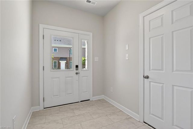 615 Commonwealth DR, Yorktown, VA 23693