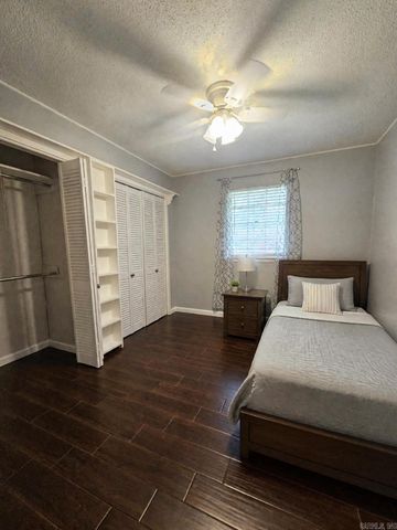 11312 Vine St, Shannon Hills, AR 72103