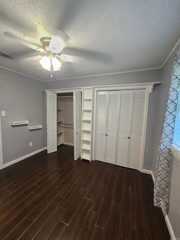 11312 Vine St, Shannon Hills, AR 72103