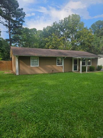 11312 Vine St, Shannon Hills, AR 72103