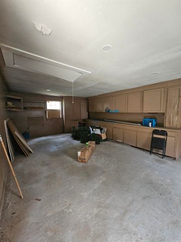 11312 Vine St, Shannon Hills, AR 72103