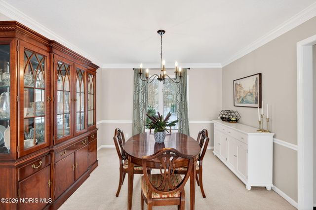 807 Saint Annes Drive, Holland, OH 43528