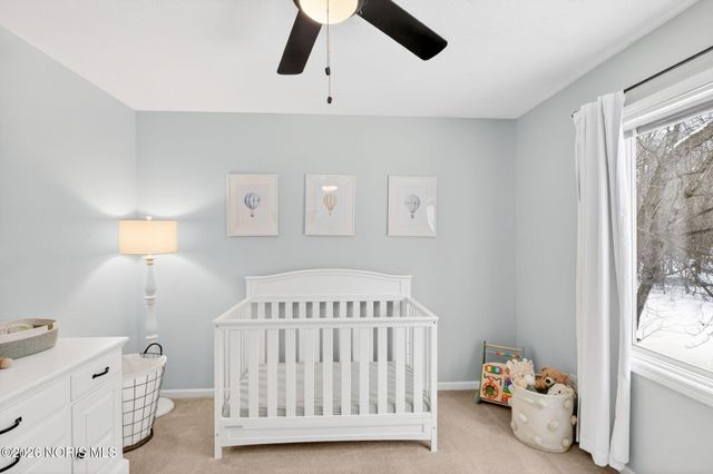 807 Saint Annes Drive, Holland, OH 43528