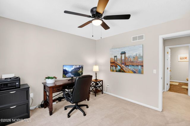 807 Saint Annes Drive, Holland, OH 43528