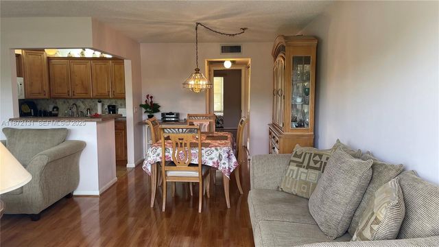 3033 Berkshire B 3033 3033, Deerfield Beach, FL 33442