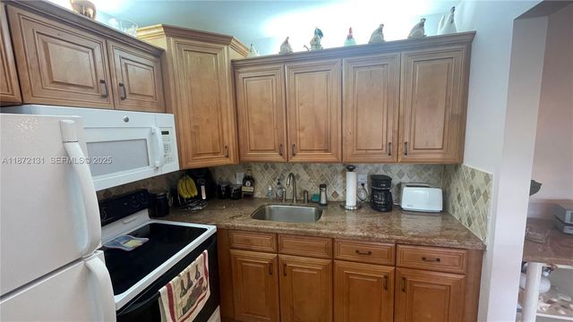 3033 Berkshire B 3033 3033, Deerfield Beach, FL 33442