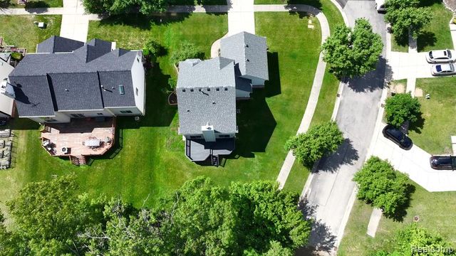 2711 Greenlawn Avenue, Commerce Twp, MI 48382