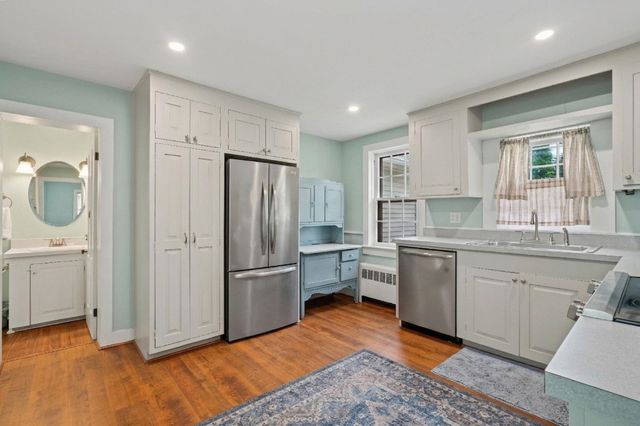 7 Bennington Road, Hancock, NH 03449