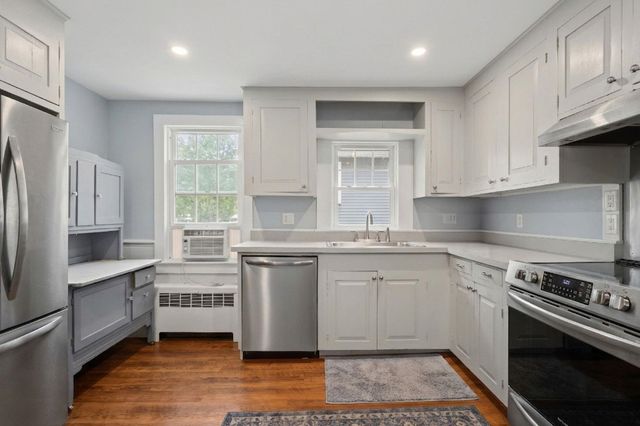 7 Bennington Road, Hancock, NH 03449