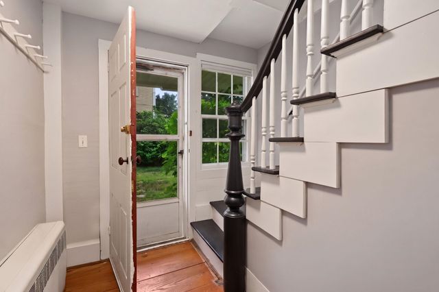 7 Bennington Road, Hancock, NH 03449