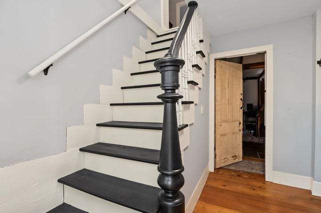 7 Bennington Road, Hancock, NH 03449