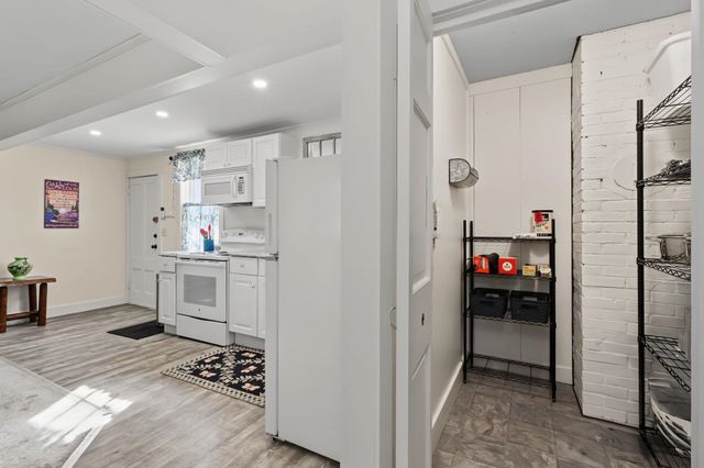 7 Bennington Road, Hancock, NH 03449