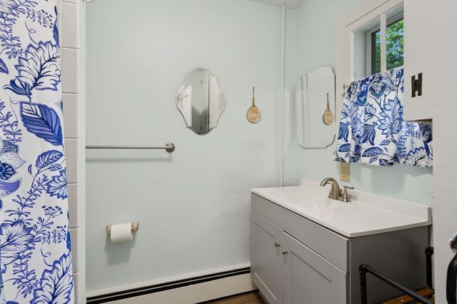 7 Bennington Road, Hancock, NH 03449