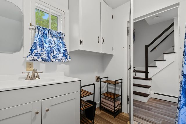 7 Bennington Road, Hancock, NH 03449