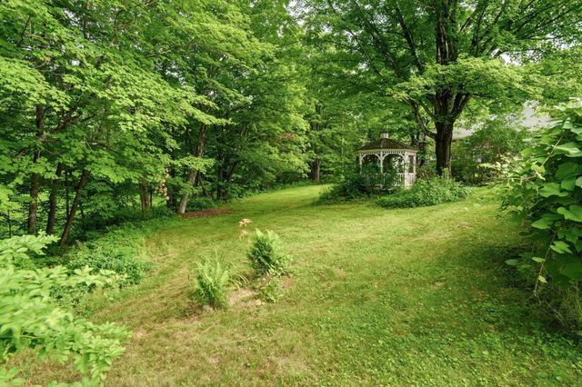 7 Bennington Road, Hancock, NH 03449