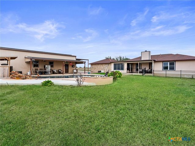 782 Santa Clara Loop, Marion, TX 78124