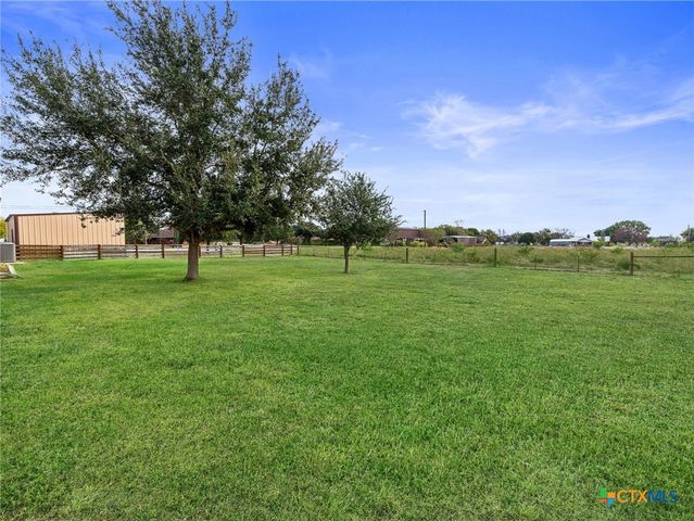 782 Santa Clara Loop, Marion, TX 78124