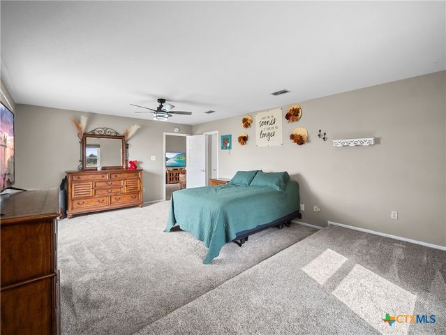 782 Santa Clara Loop, Marion, TX 78124