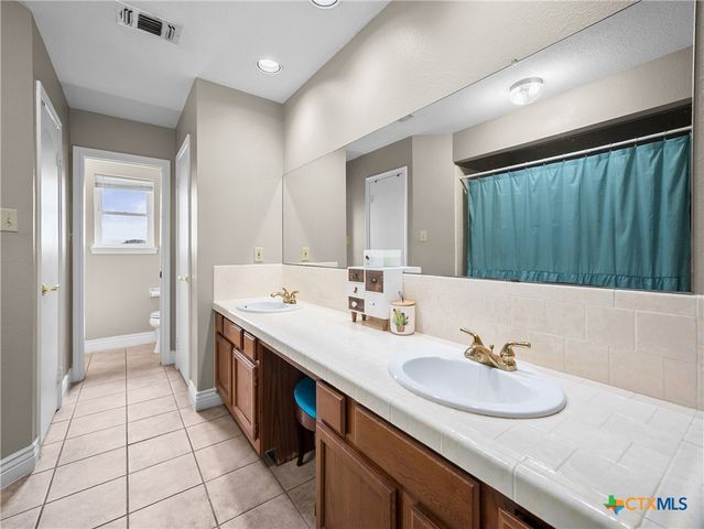 782 Santa Clara Loop, Marion, TX 78124