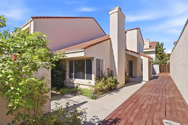 26 Lido Circle, Redwood City, CA 94065
