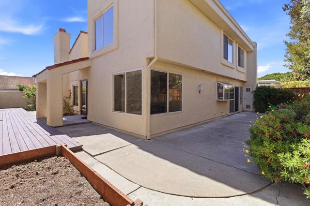 26 Lido Circle, Redwood City, CA 94065