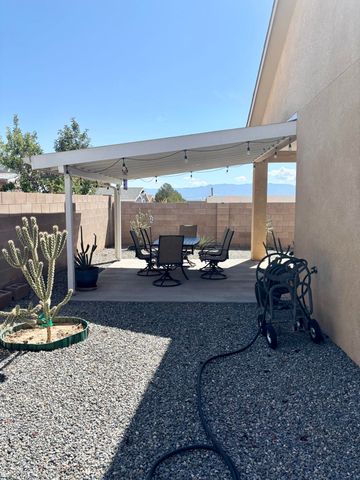 308 Sunrise Bluffs Drive, Belen, NM 87002