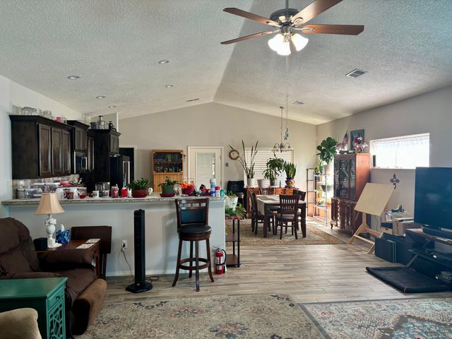 308 Sunrise Bluffs Drive, Belen, NM 87002
