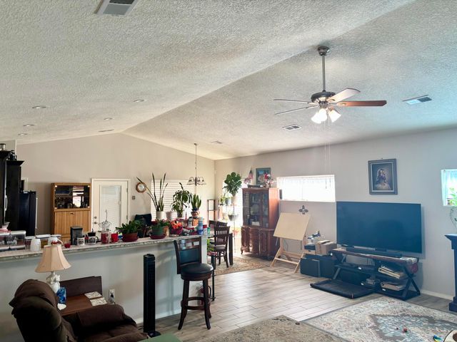 308 Sunrise Bluffs Drive, Belen, NM 87002
