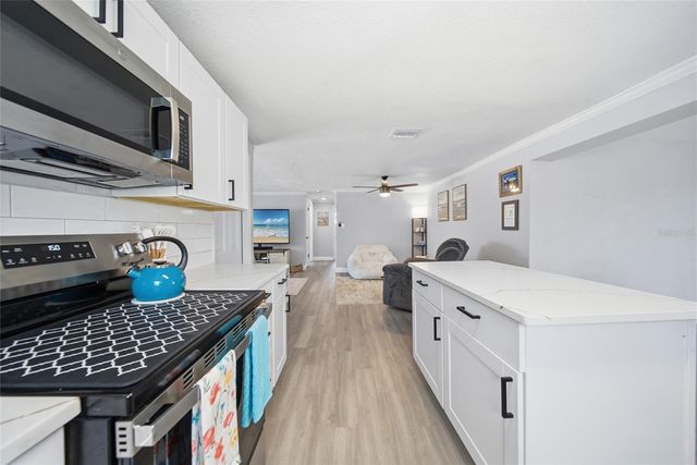 1446 WEYFORD LANE, Holiday, FL 34691