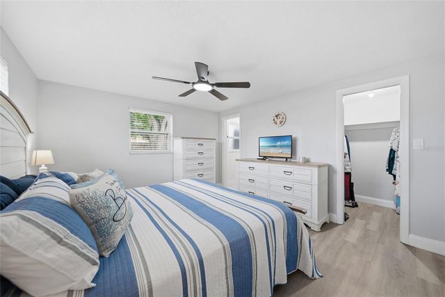 1446 WEYFORD LANE, Holiday, FL 34691